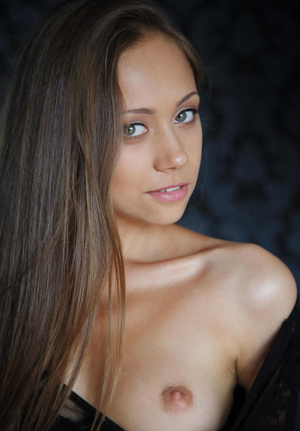 Ксения, 21